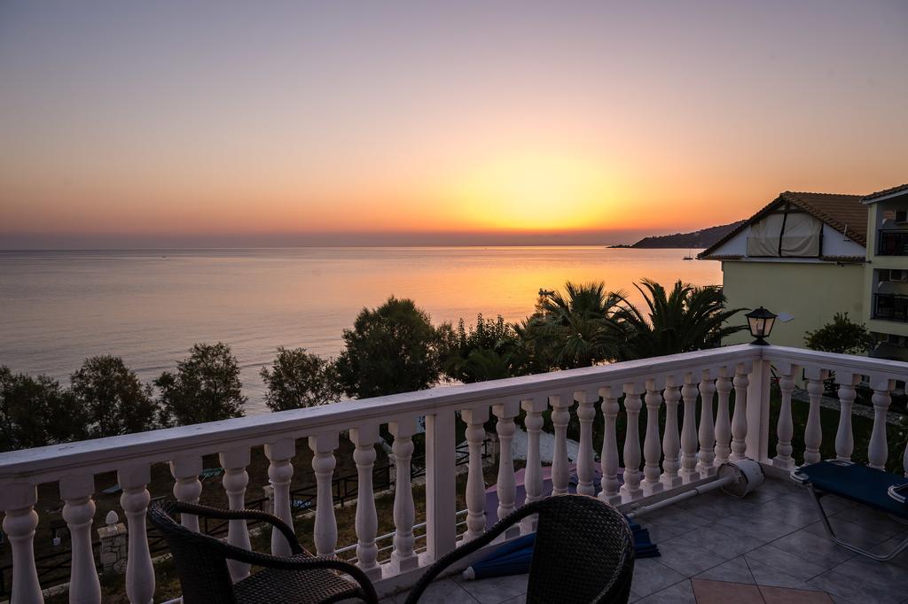 Laura Beach House Аликес Экстерьер фото