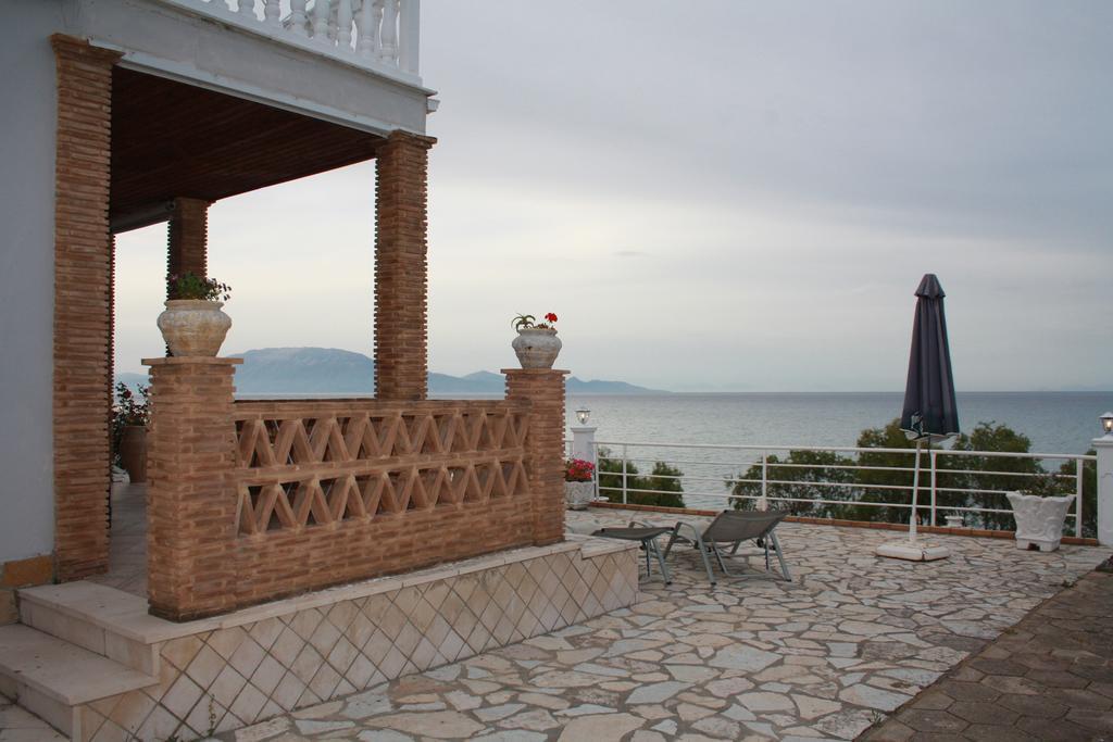 Laura Beach House Аликес Экстерьер фото