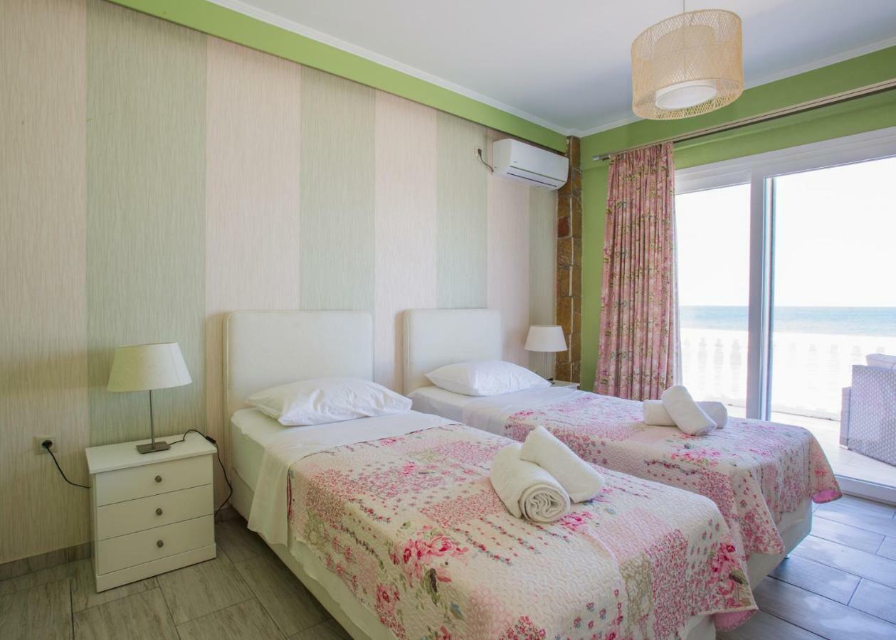 Laura Beach House Аликес Экстерьер фото
