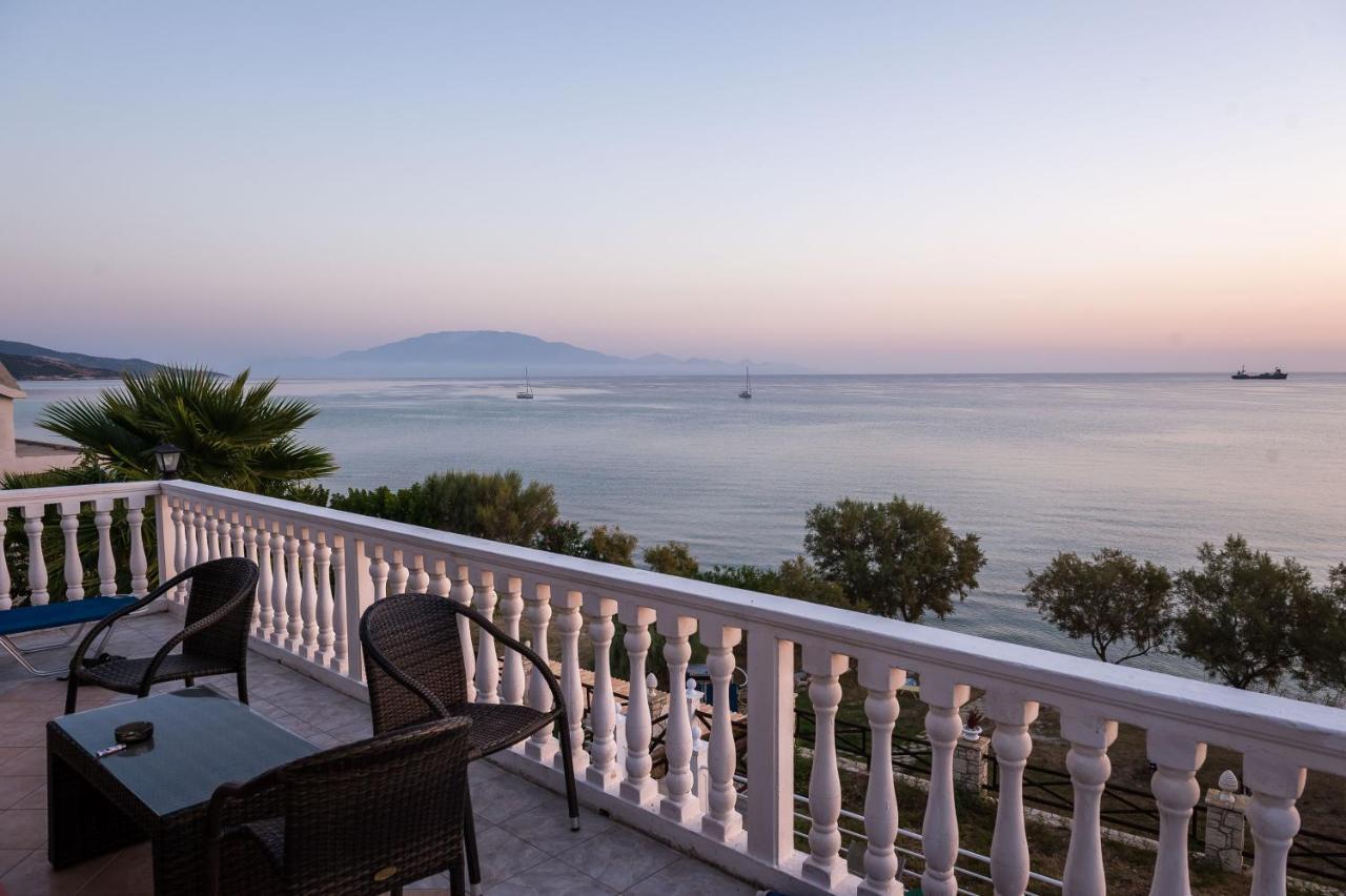 Laura Beach House Аликес Экстерьер фото